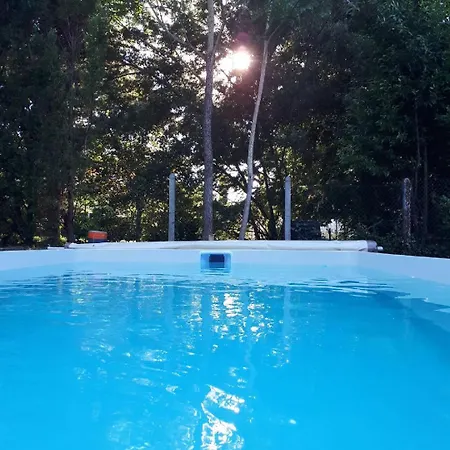 펜션 Calme, Piscine 에이진느