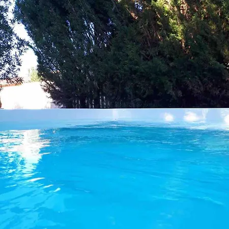 Calme, Piscine 펜션 에이진느